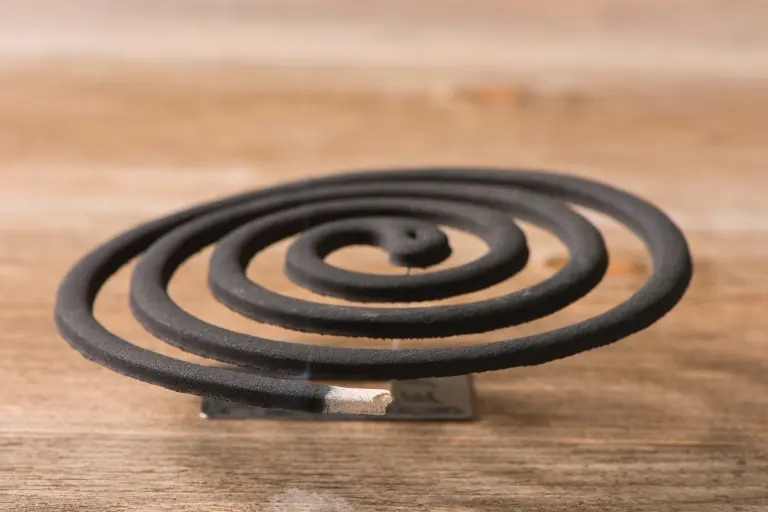 how to use mosquito coil